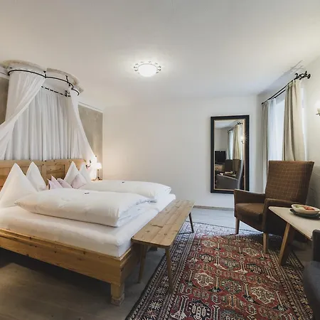 Himmlhof Otel Sankt Anton am Arlberg
